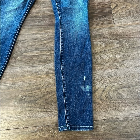 Mother The High Waist Looker Jeans in Teaming Up - Picture 4 of 12